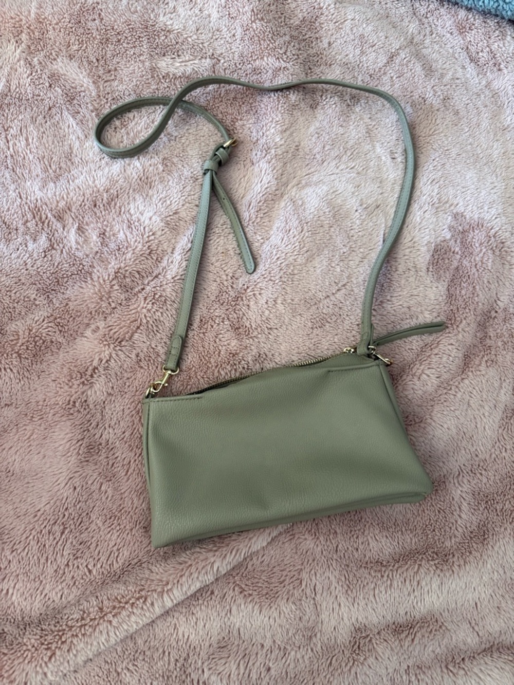 Universal Thread Sage Green Crossbody Bag with Adjustable Strap